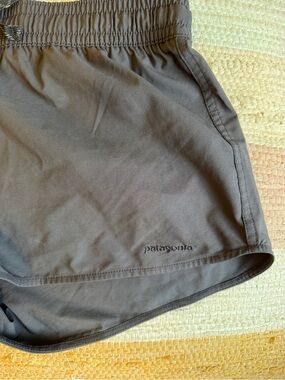 Patagonia Women's Light & Variable® Board Shorts - 2 1/2"- in charcoal